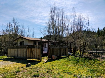Cabin Camping Rental with Private Pond in Mendocino County, California - Laytonville, California - glamping.directory