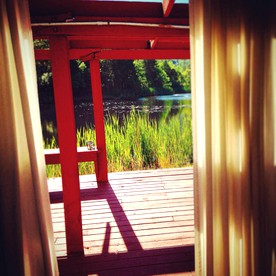 Cabin Camping Rental with Private Pond in Mendocino County, California - Laytonville, California - glamping.directory
