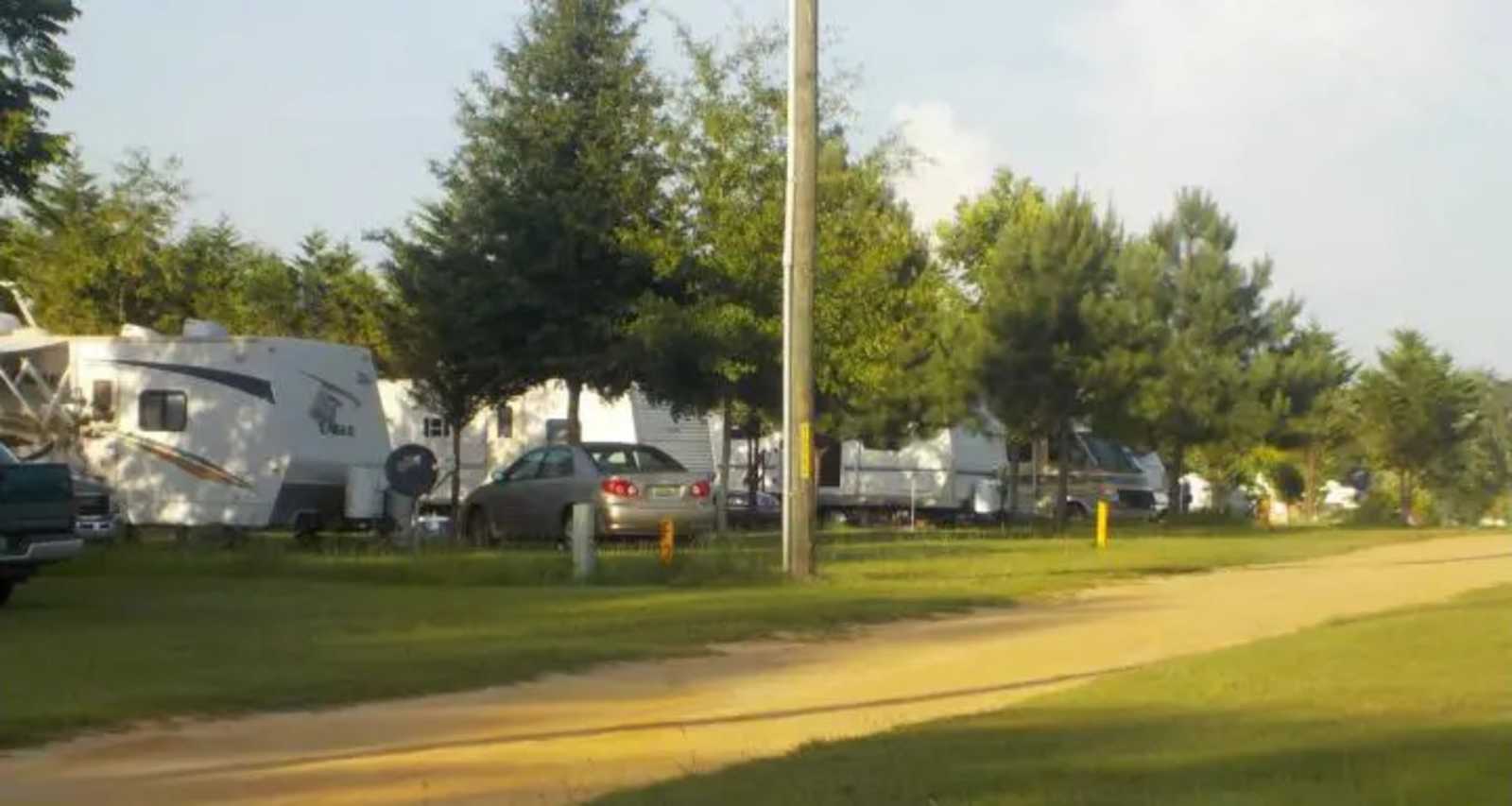 A Okay RV Park - Dothan, Alabama - glamping.directory