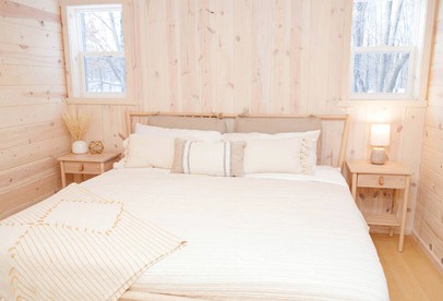 Cabin Charm by the Pine: Pet-Friendly Retreat in Mission Township's Riverside Haven - Mission Township, Minnesota - glamping.directory