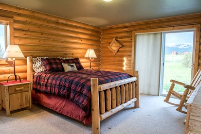 Secluded Mountain-View Cabin with Cross-Country Trails Near Scenic Lakes in Idaho - Driggs, Idaho - glamping.directory