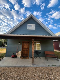 Brand New, Modern Country Cabin near Bryce Canyon National Park, Utah - glamping.directory