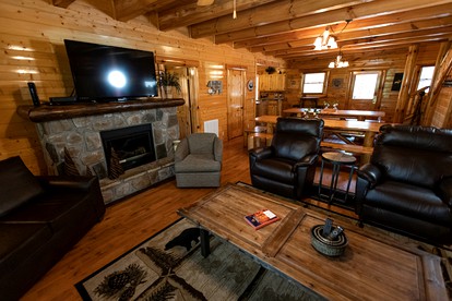 Enormous Cabin Rental for Group Getaways and Family Vacations in Tennessee - Sevierville, Tennessee - glamping.directory