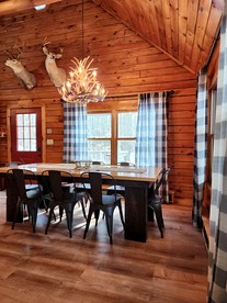 Charming Log Cabin with Hot Tub and Fireplace Minutes from Gore Ski Resort in New York - North Creek, New York - glamping.directory