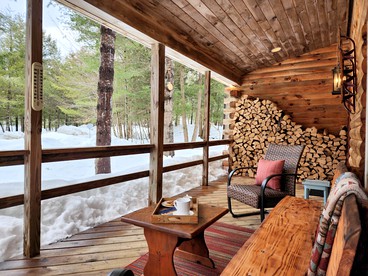 Charming Log Cabin with Hot Tub and Fireplace Minutes from Gore Ski Resort in New York - North Creek, New York - glamping.directory