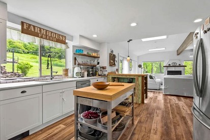 Elegant Farmhouse Getaway with Meadow Views & Outdoor Space in Treadwell, New York - Treadwell, New York - glamping.directory