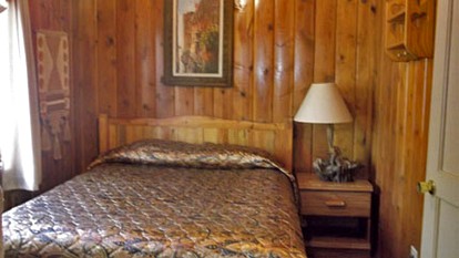Charming One-Bedroom Vacation Rental with Full Kitchen in Navajo County, Arizona - glamping.directory