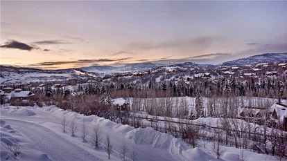 Mountainside Vacation Rental with Ski Access in Steamboat Springs, Colorado - Steamboat Springs, Colorado - glamping.directory