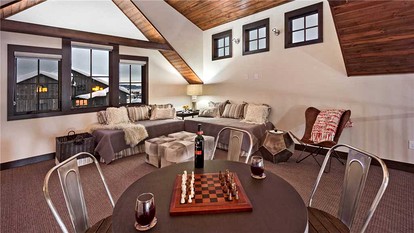 Mountainside Vacation Rental with Ski Access in Steamboat Springs, Colorado - Steamboat Springs, Colorado - glamping.directory