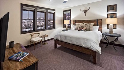 Mountainside Vacation Rental with Ski Access in Steamboat Springs, Colorado - Steamboat Springs, Colorado - glamping.directory