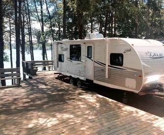Secluded Caravan Rental for Families on Lake Wylie near Charlotte - glamping.directory