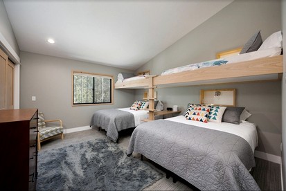 Mountain Cabin with Elegant Chic Interior and Deck in Montana - Bozeman, Montana - glamping.directory