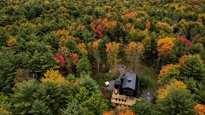 Incredible Secluded Cabin with Barrel Sauna, Fire Pit and Deck for an Unforgettable Getaway in the Finger Lakes in New York - Hammondsport, New York - glamping.directory