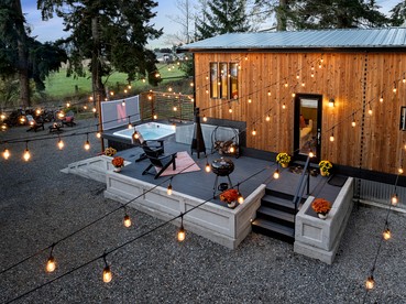 Cedar & Sage Hideaway in River Road, WA - glamping.directory