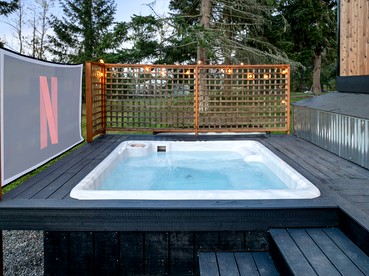 Cedar & Sage Hideaway in River Road, WA - River Road, Washington - glamping.directory