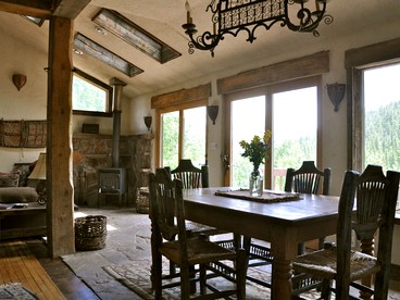 Charming Cabin with Mountain Views near Indian Peaks Wilderness in Nederland, Colorado - Nederland, Colorado - glamping.directory