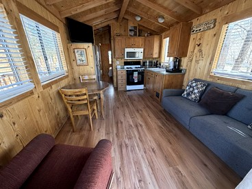 Stylish Modern Tiny House on Wheels with Stunning Mountain Views Near Lone Pine, California - Lone Pine, California - glamping.directory