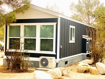 Stylish Modern Tiny House on Wheels with Stunning Mountain Views Near Lone Pine, California - Lone Pine, California - glamping.directory