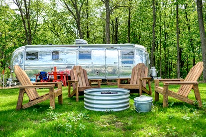 Two Incredible Antique Scout Cabins Surrounded by Nature for a Unique Outdoor Experience in Troy, Wisconsin - East Troy, Wisconsin - glamping.directory