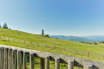 Western-Themed Cabins on Luxury Bull Ranch in Washington State - Kettle Falls, Washington - glamping.directory