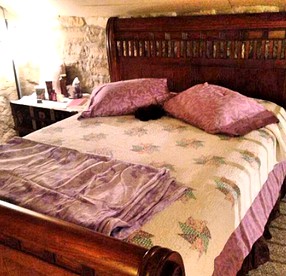 Comfortable Vacation Cottage Rental for Two Guests in Russell County, Kansas - Fairport, Kansas - glamping.directory