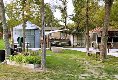 Comfortable Vacation Cottage Rental for Two Guests in Russell County, Kansas - Fairport, Kansas - glamping.directory