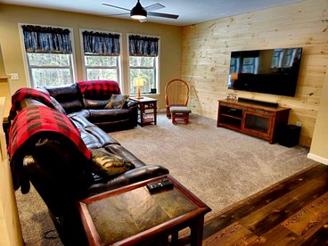 Isolated Cabin with Fire Pit Ideal for Nature Lovers in Maine - Greenville, Maine - glamping.directory