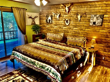 Secluded Lakefront House Nestled in the Woods for an Unforgettable Adventure in Nature in Williford, Arkansas - Williford, Arkansas - glamping.directory