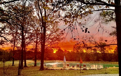 Secluded Lakefront House Nestled in the Woods for an Unforgettable Adventure in Nature in Williford, Arkansas - Williford, Arkansas - glamping.directory