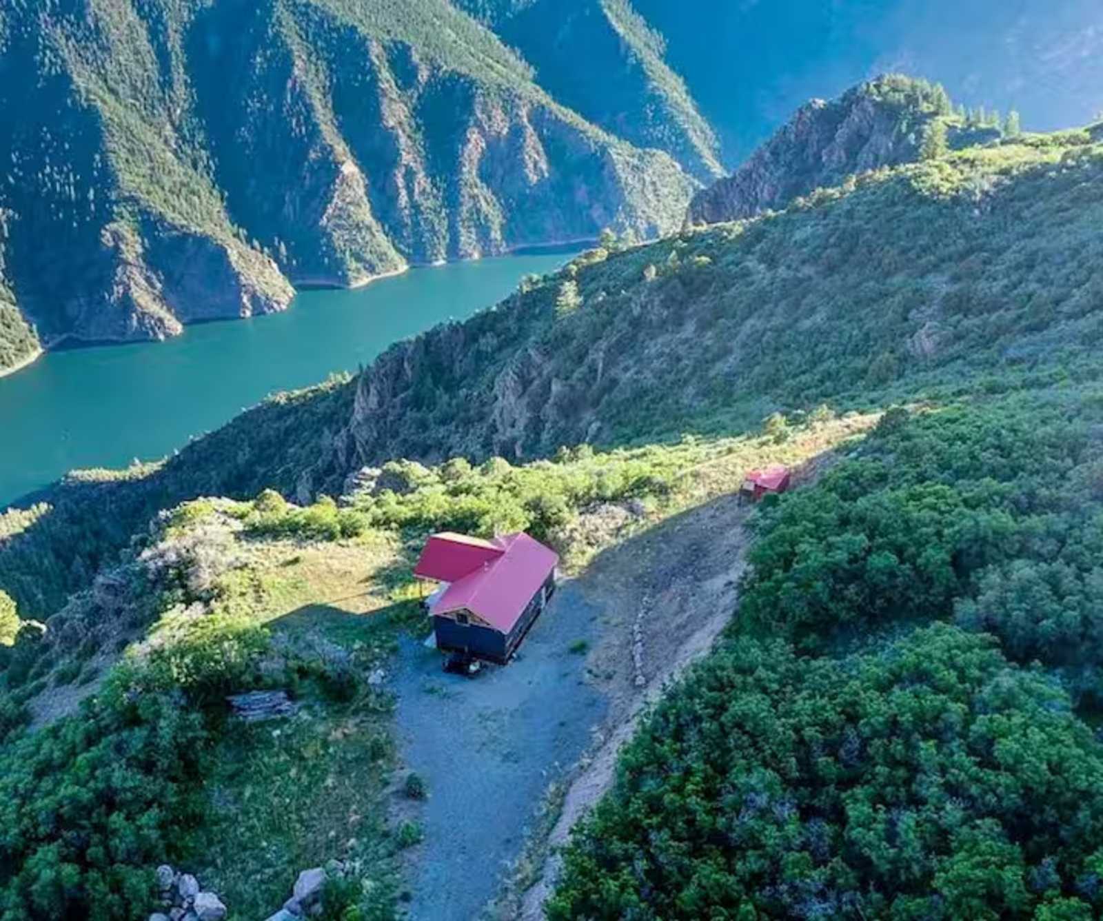 Hideaway - glamping.directory