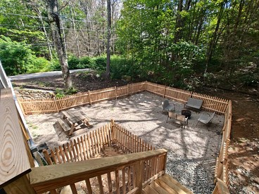 Spacious Pet-Friendly Cabin in North Conway, New Hampshire - North Conway, New Hampshire - glamping.directory