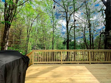 Spacious Pet-Friendly Cabin in North Conway, New Hampshire - North Conway, New Hampshire - glamping.directory