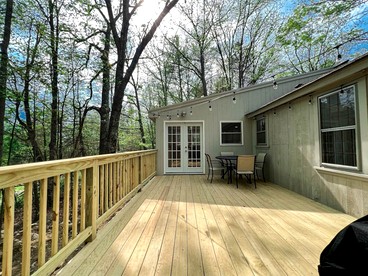 Spacious Pet-Friendly Cabin in North Conway, New Hampshire - North Conway, New Hampshire - glamping.directory