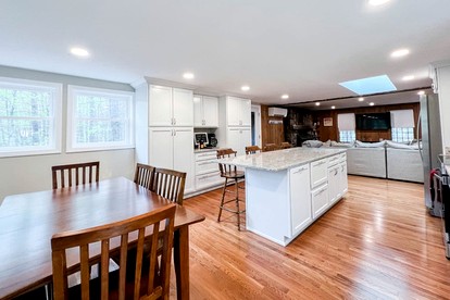 Spacious Pet-Friendly Cabin in North Conway, New Hampshire - North Conway, New Hampshire - glamping.directory