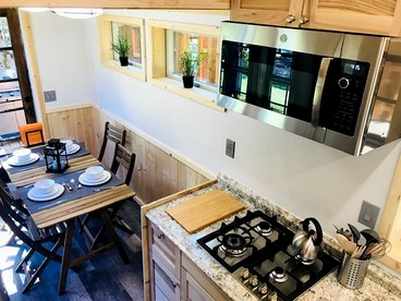 Wilderness Cabins, RV Park & Glamping - Idleyld Park, Oregon - glamping.directory