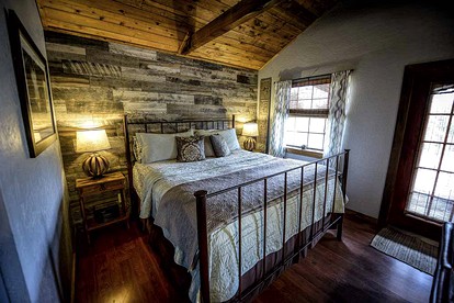 Blue Bird Cabin with Hot Tub in Texas Hill Country - Wimberley, Texas - glamping.directory
