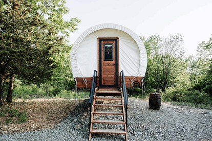 Perfectly Located Pet-Friendly Wagon Retreat in Trendy Penn Yan, NY - Penn Yan, New York - glamping.directory
