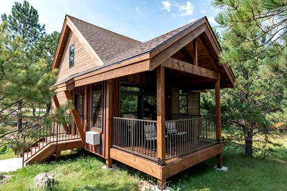Open-Plan Black Hills Cabin Ideal for a Family Vacation in South Dakota - glamping.directory