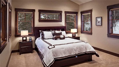 Cozy Pet-Friendly Vacation Rental with a Private Hot Tub near Steamboat Ski Resort, Colorado - Steamboat, Colorado - glamping.directory