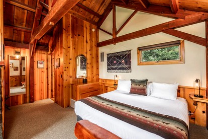 Rustic Cabin Camping Rental with Beautiful Views in Sedona, Arizona - Sedona, Arizona - glamping.directory