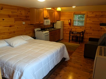 Secluded and Peaceful Cabin Rentals Along the Au Sable River in Michigan - Grayling , Michigan - glamping.directory