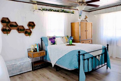 Charming Lake Fork Cabin in East Texas near Dallas - Alba, Texas - glamping.directory