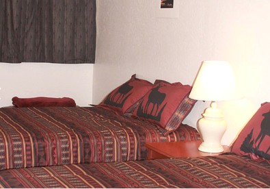 Spacious Cabin Getaway with Views of the Kenai Mountains near Sterling, Alaska - Sterling, Alaska - glamping.directory