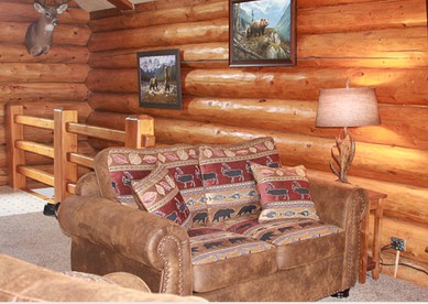 Spacious Cabin Getaway with Views of the Kenai Mountains near Sterling, Alaska - Sterling, Alaska - glamping.directory