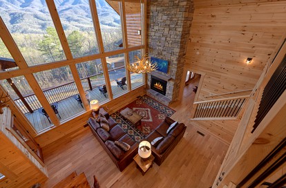 Luxury Large Glamping Destination with Private Hot Tub and Home Theater in Gatlinburg, Tennessee - Gatlinburg, Tennessee - glamping.directory