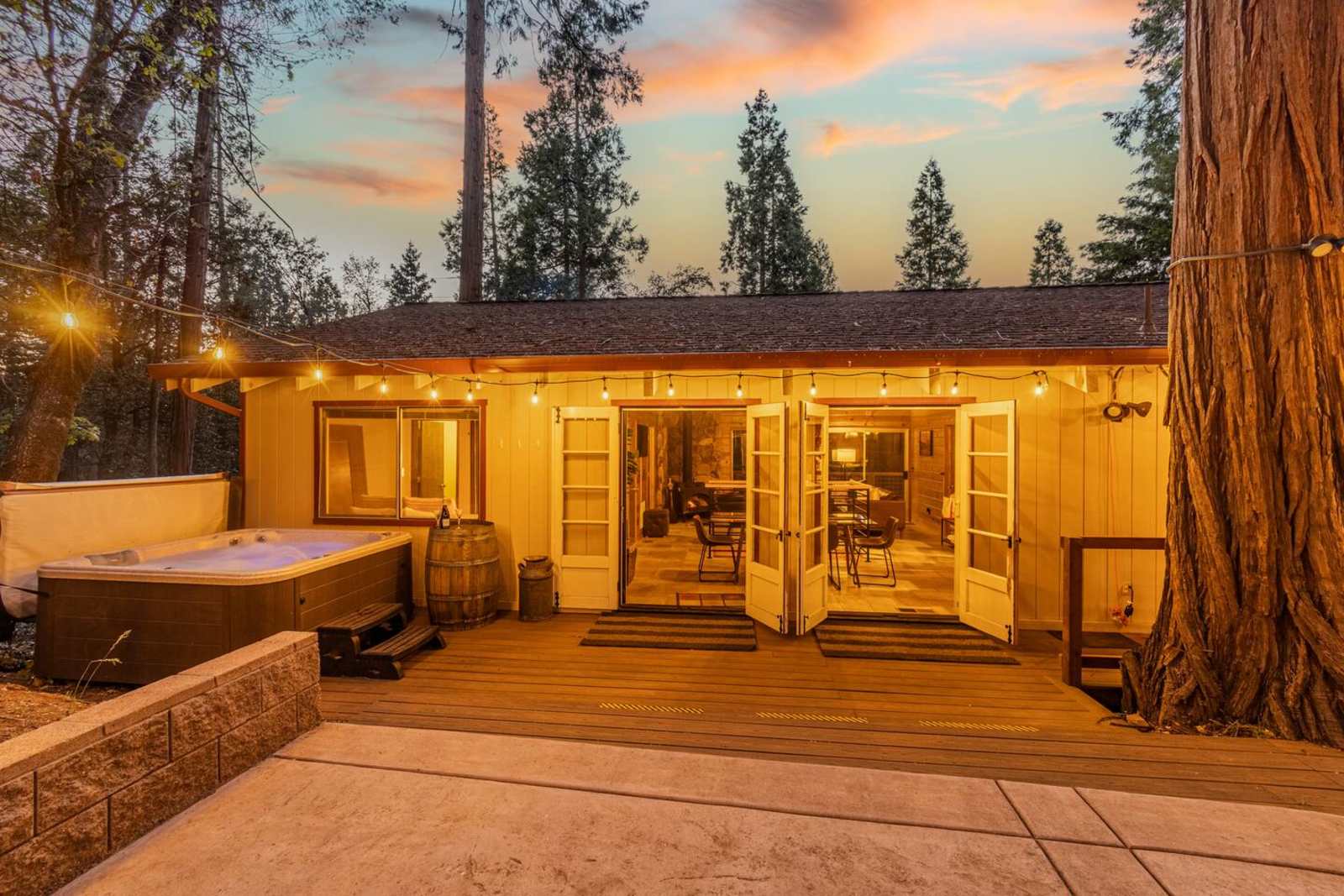 Enchanted Pines - Twain Harte, California - glamping.directory