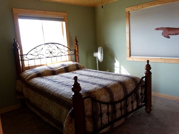 Waterfront Vacation Rental Overlooking the Mississippi River in De Soto, Wisconsin - De Soto, Wisconsin - glamping.directory