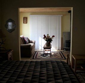 Peaceful Woodland Cottage Getaway near Jemez Springs, New Mexico - Jemez Springs, New Mexico - glamping.directory