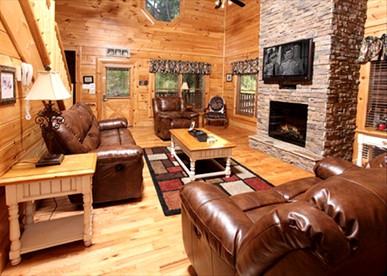 Deluxe Family Cabin in a Gated Resort with Pools in Pigeon Forge, Tennessee - Sevierville, Tennessee - glamping.directory