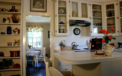 Welcoming Family Getaway Cottage on Historic Grounds in Vacherie, Louisiana - Vacherie, Louisiana - glamping.directory